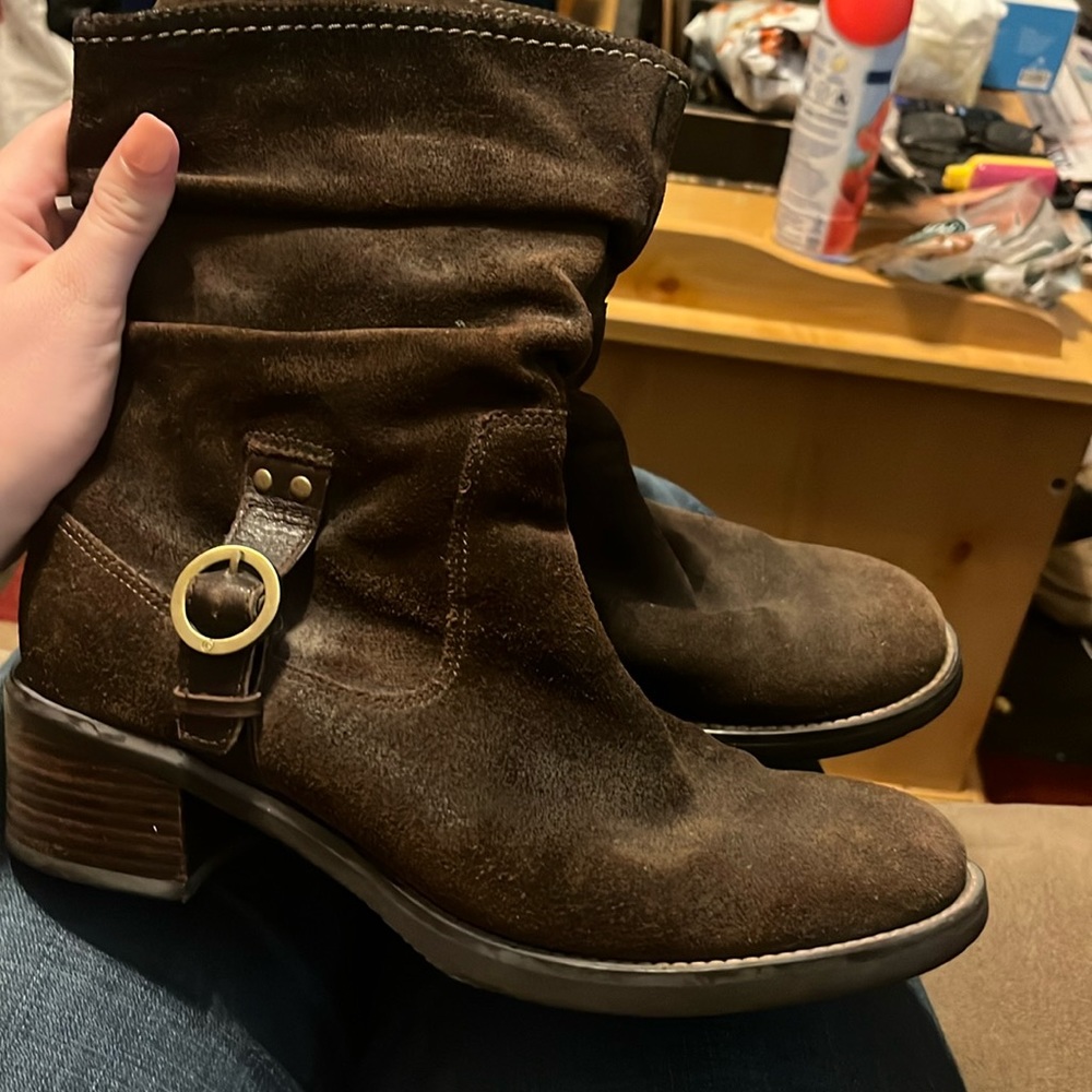 Rockport suede scrunch boots.